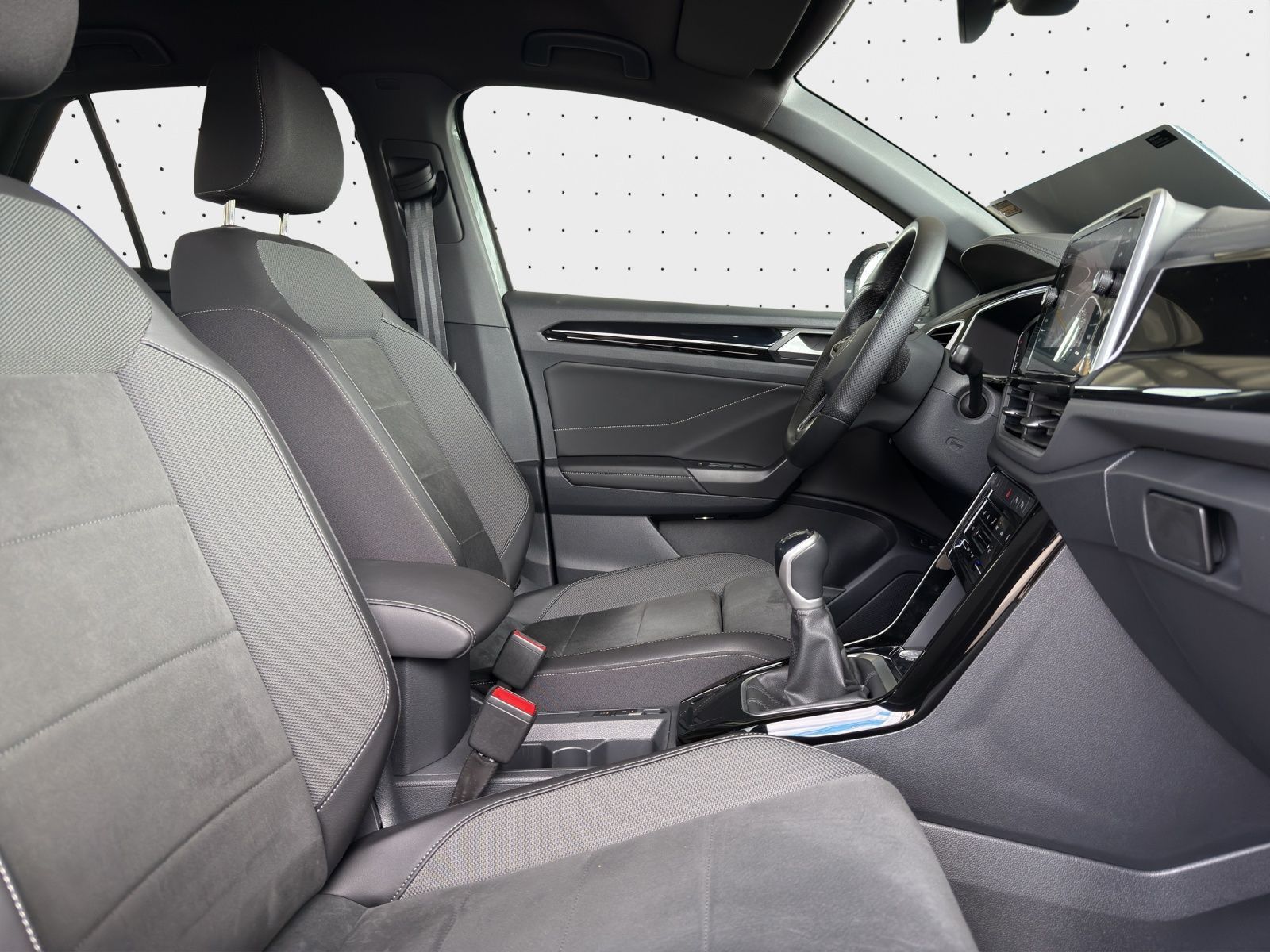 Volkswagen T-Roc R-Line 1.5 l TSI - Samsaru's Car Outlet