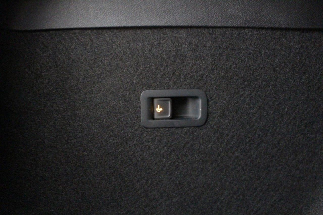 Cupra Formentor VZ 2.0TSI DSG 4Drive LED/NAVI/PDC/AHK