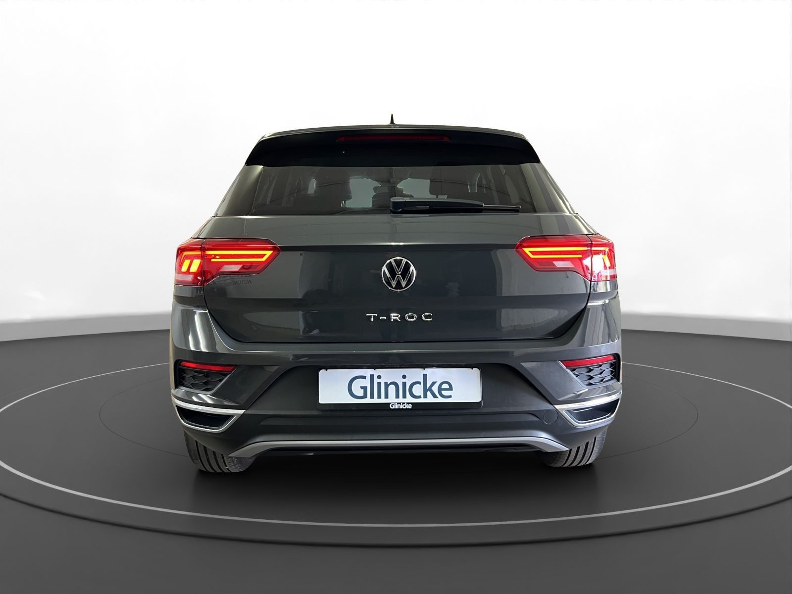 Volkswagen T-Roc 2.0 TDI Active - Samsaru's Car Outlet