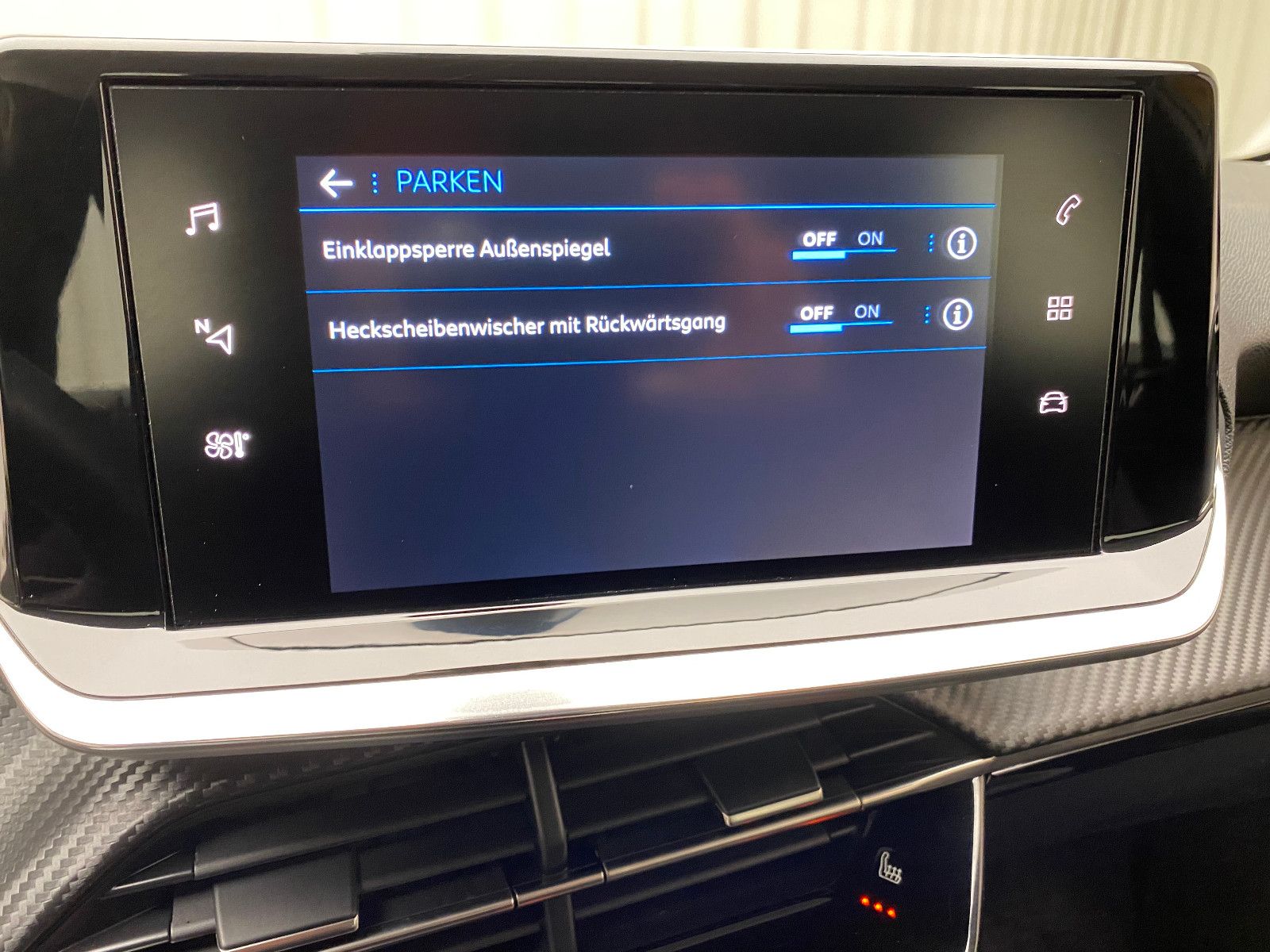 Peugeot 208 Active Pack 1.2 Automatik - Samsaru's Car Outlet
