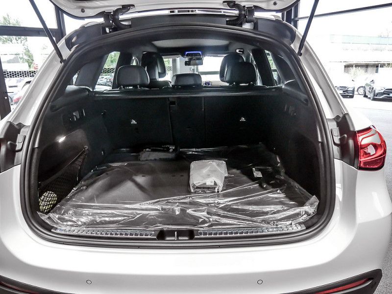 Mercedes-Benz GLC 200 d 4M AMG NIGHT MEMO 360 AHK DISTR KAMERA