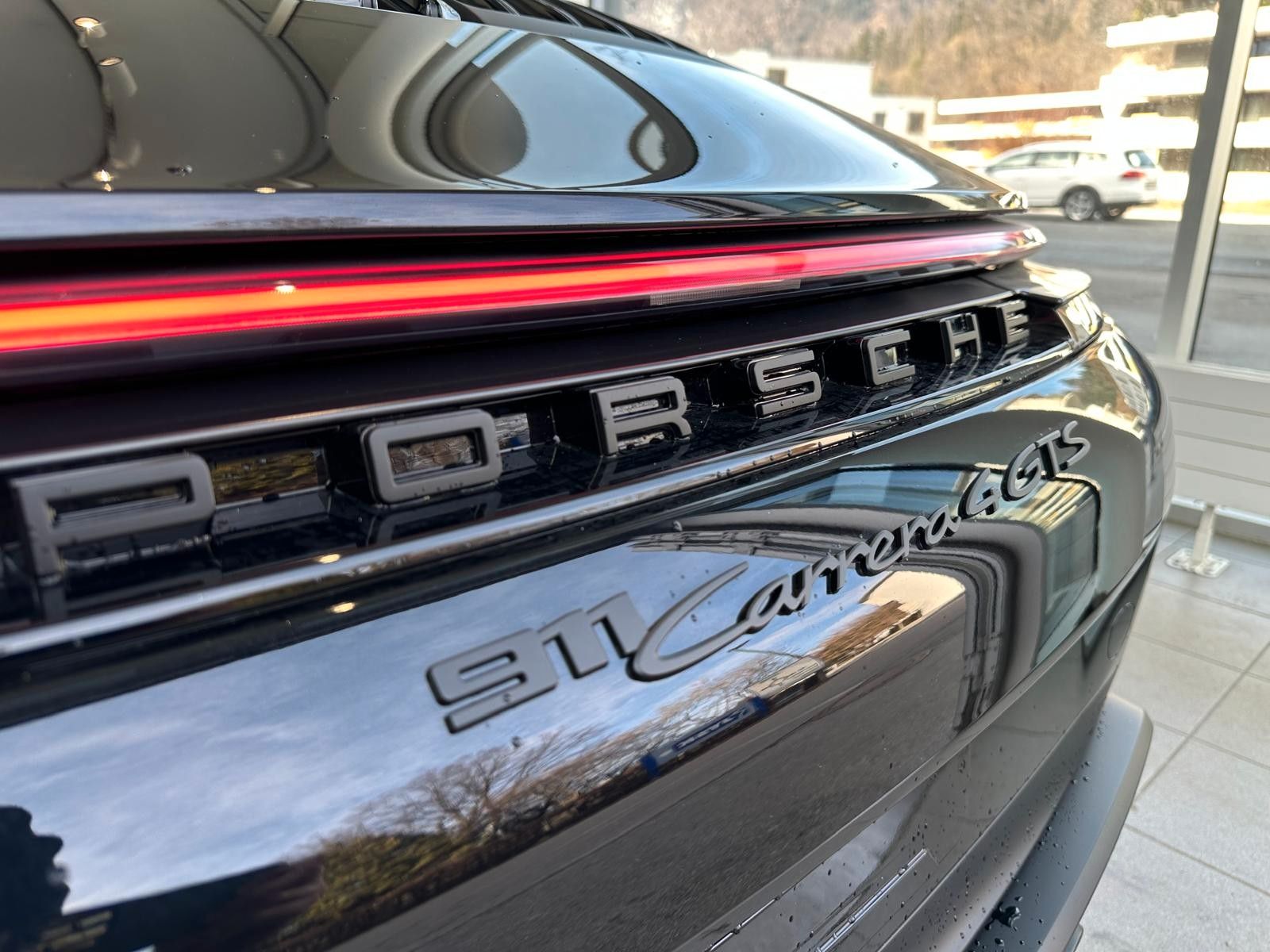 Porsche 992 Carrera 4 GTS Facelift/sw-sw/Carbon/18W/21