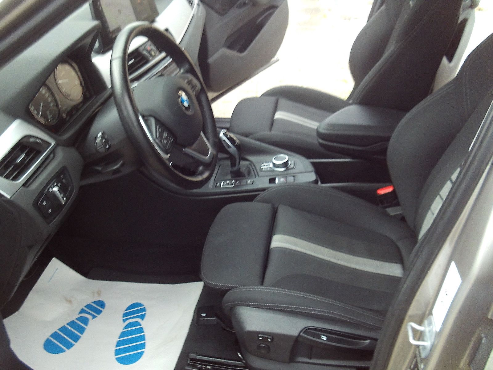 BMW X1 xDrive 25 d Advantage - Samsaru's Car Outlet