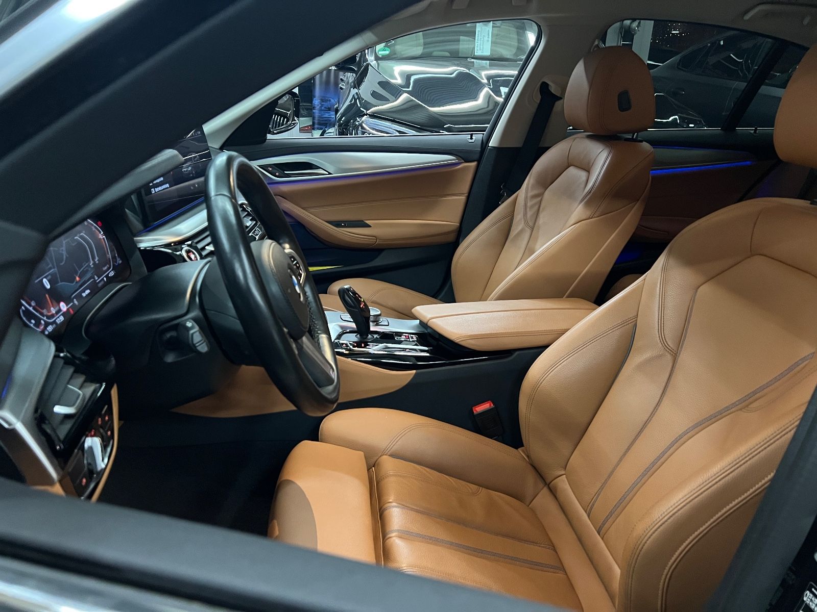 BMW 520d xDrive Luxury Line|LASER|LIVE-COCKPIT|1.HD