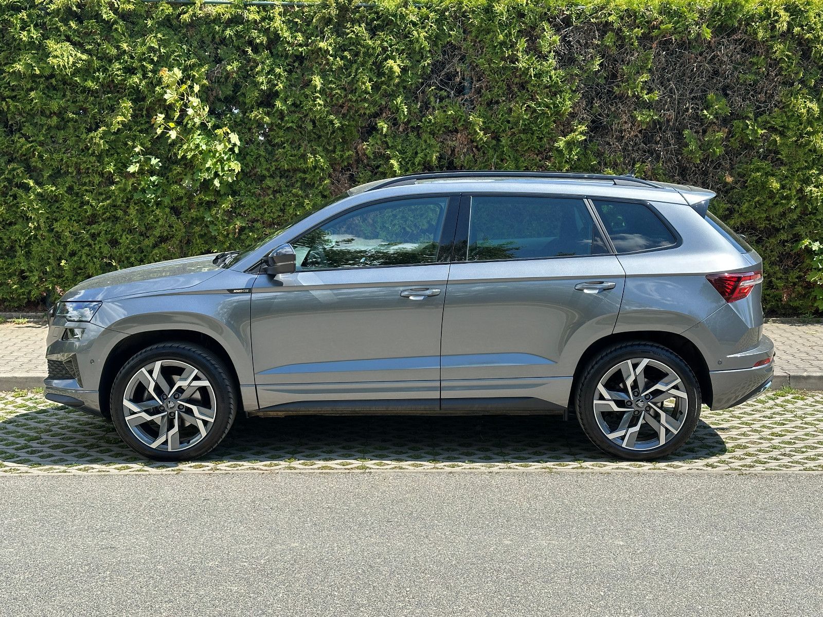 Skoda 150PS 4x4 DSG Sportline Side Assist eHK LM19"AHK
