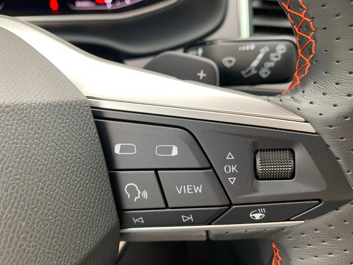 Seat Ateca FR 2.0 TSI DSG 4Drive AHK+NAVI+KAMERA+SHZ+