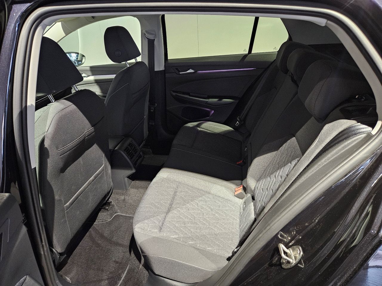 Volkswagen Golf 1.5 TSI Move DSG - Samsaru's Car Outlet