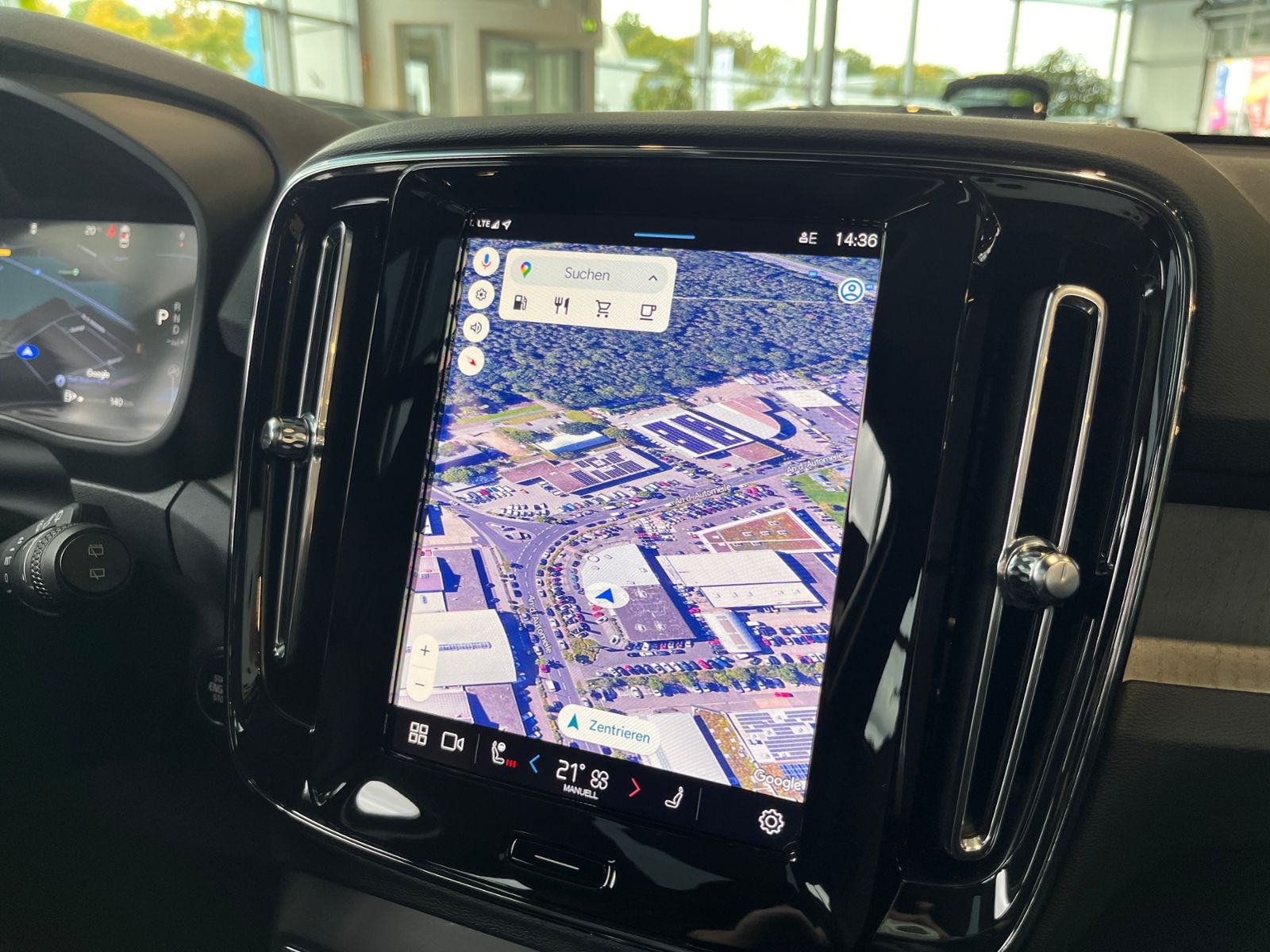 Volvo XC40 Ultra Dark PANO AHK 21" 360° KAM