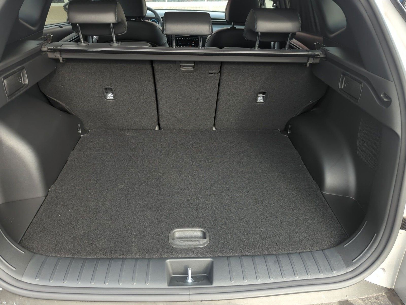 Hyundai TUCSON PRIME Plug-In Hybrid 4WD - Samsaru's Car Outlet