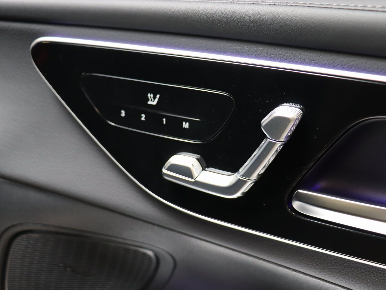 Mercedes-Benz GLC 300 de 4M AMG Distronic/LED/HUD/AHK/Night