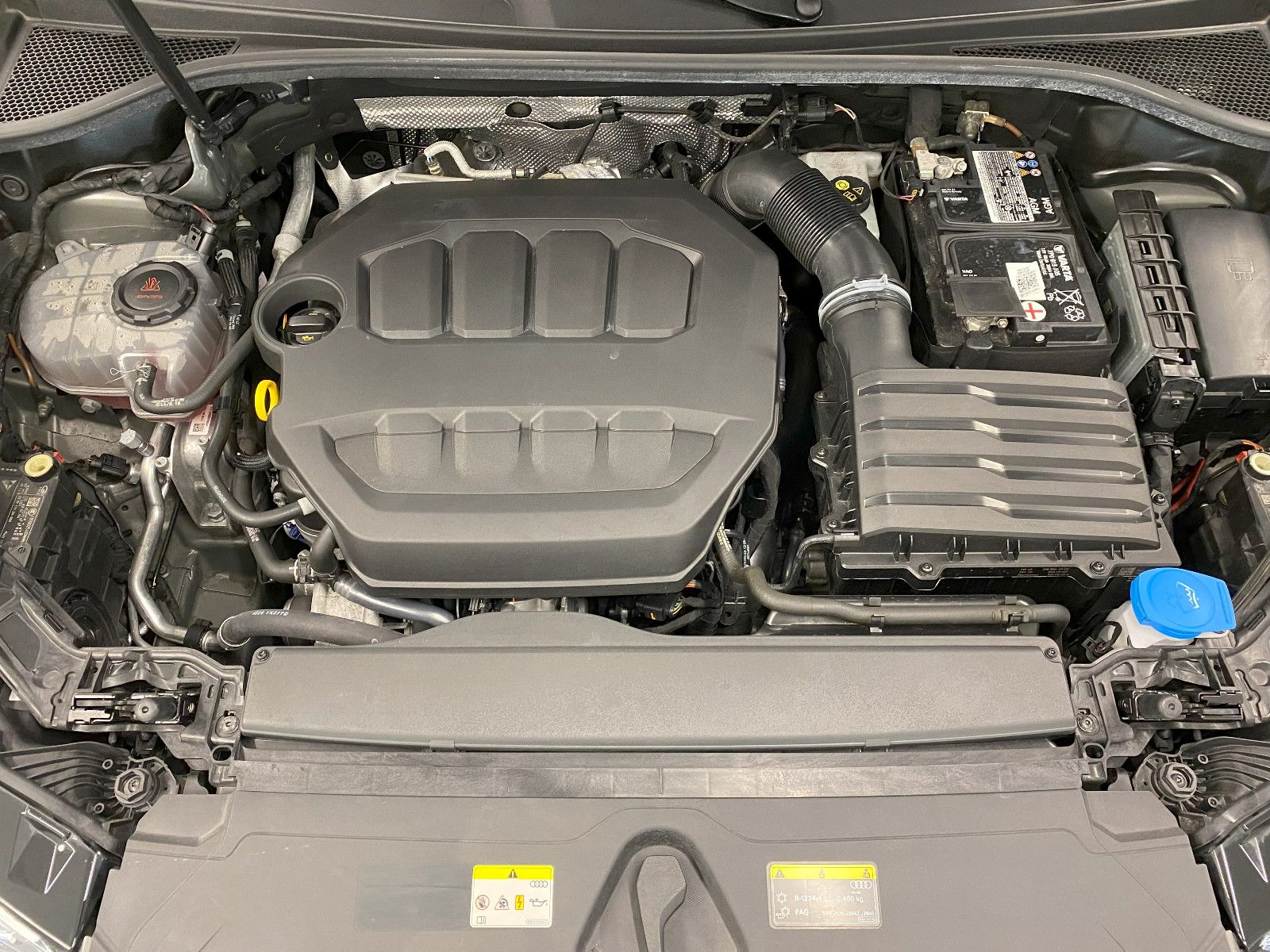 Audi Q3 45 TFSI quattro advanced - Samsaru's Car Outlet