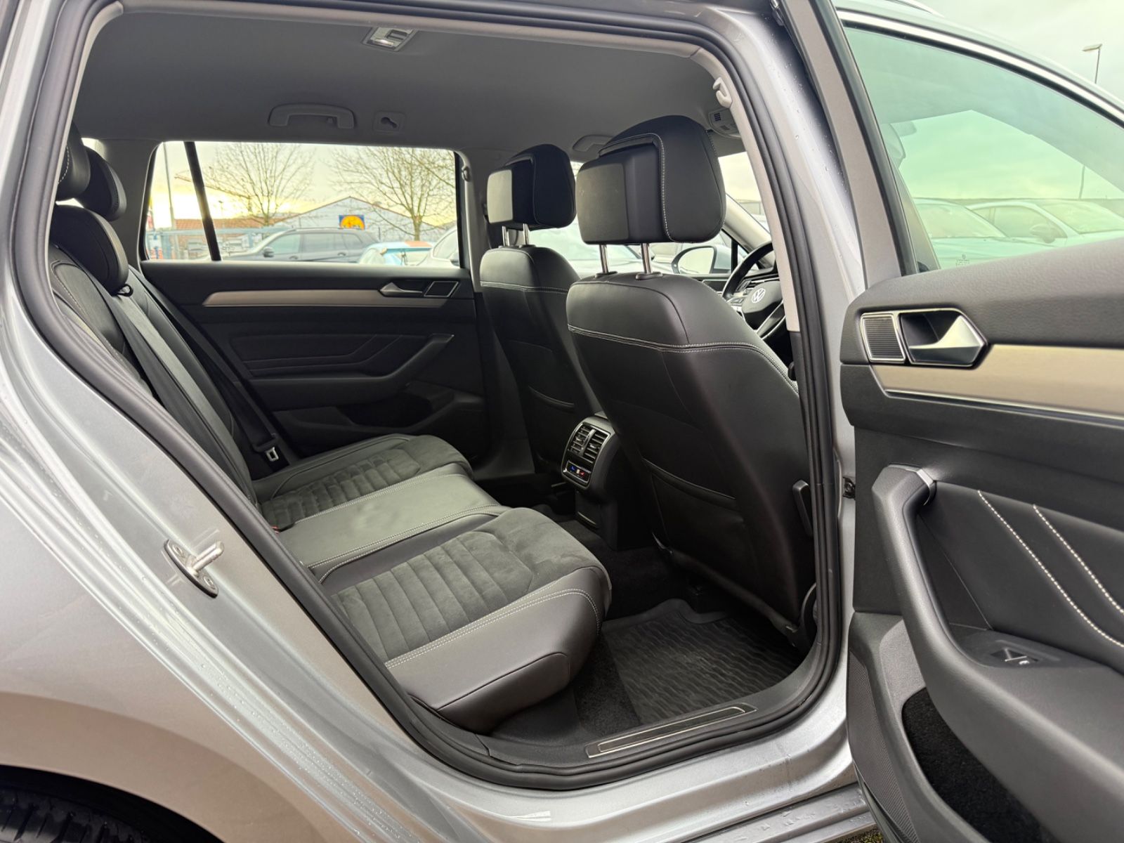 Volkswagen Passat Variant Elegance 4Motion *1. Hand *AHK
