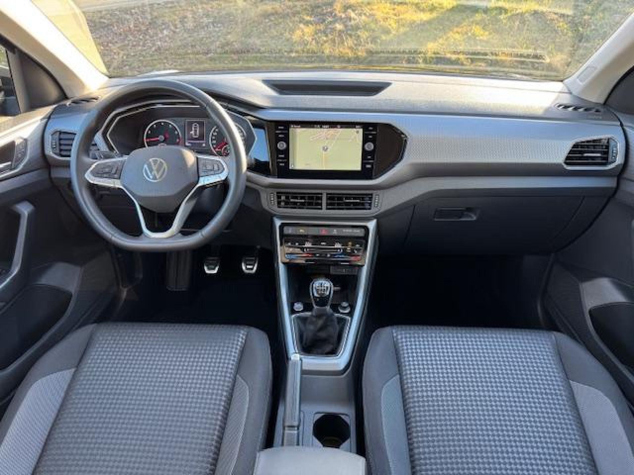 Volkswagen T-Cross Active 1.0 TSI - Samsaru's Car Outlet