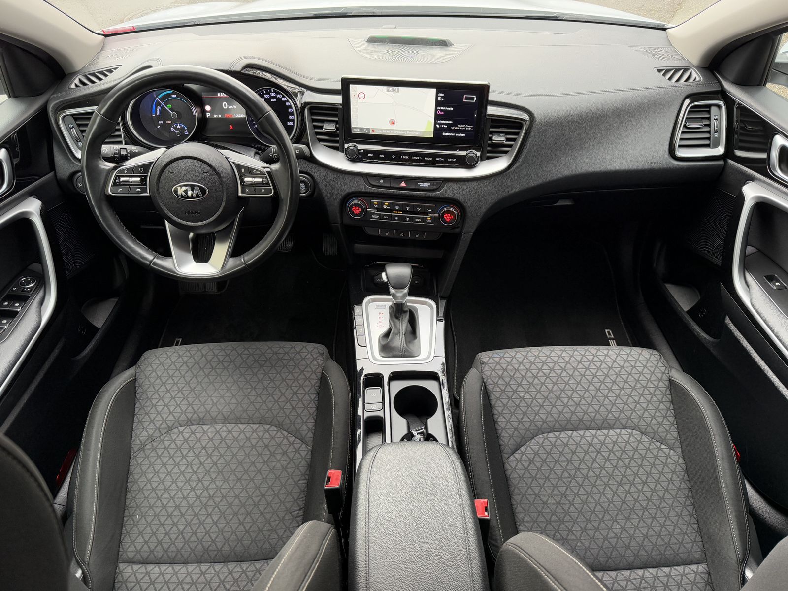 Kia Ceed Plug-in Hybrid Vision - Samsaru's Car Outlet