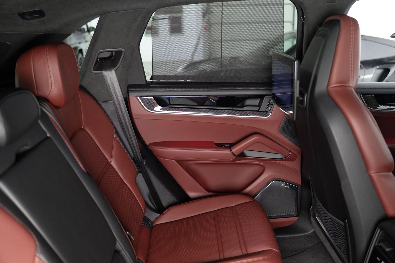 Porsche Cayenne S E-Hybrid I PTS Dunkeloliv I Burmester