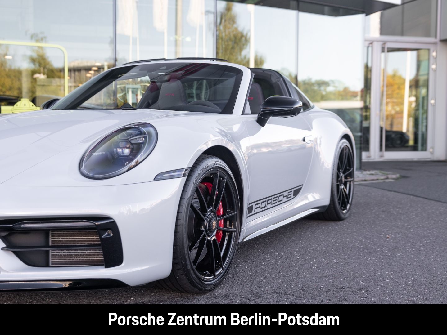 Porsche 992 911 Targa 4 GTS Burmester Sportabgas LED-Mat