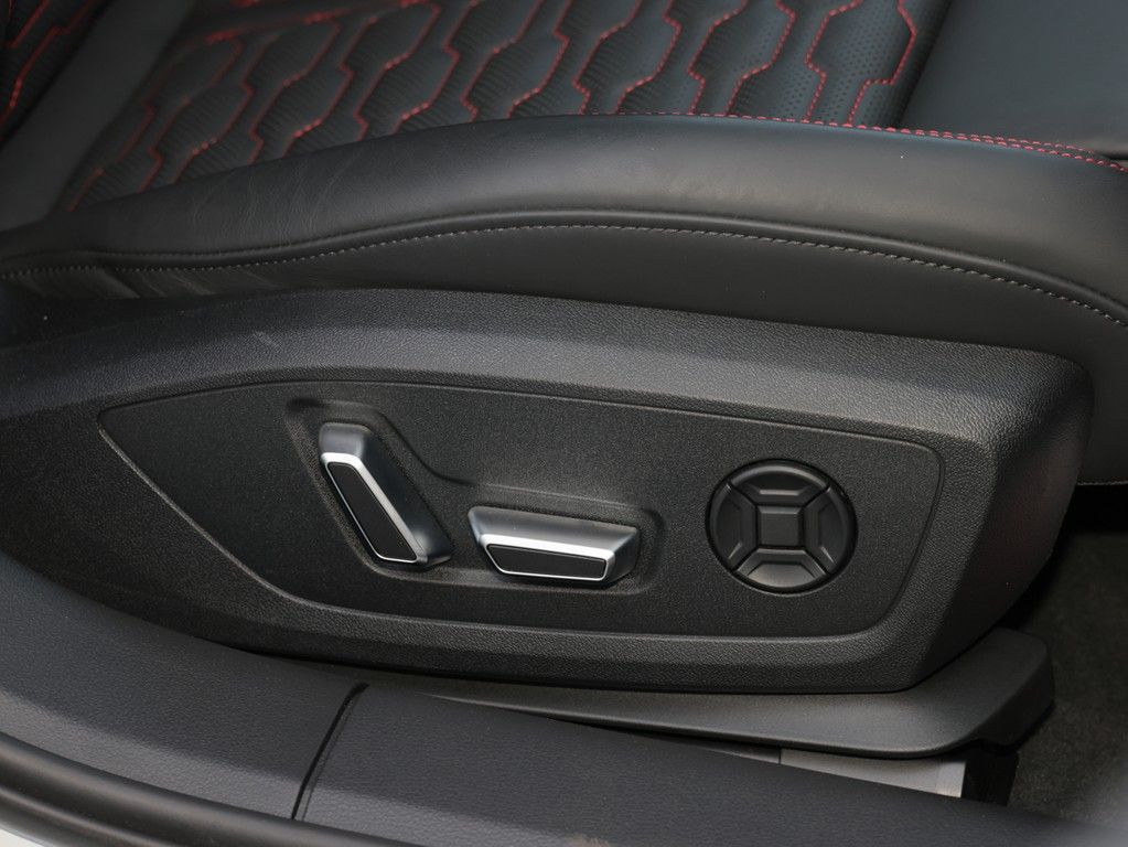 Audi RS 6 Avant RS Design-Paket