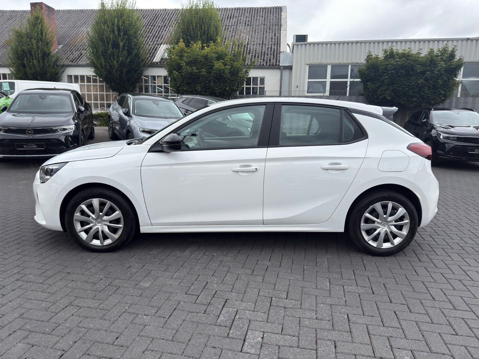 Opel Corsa F Edition - Samsaru's Car Outlet