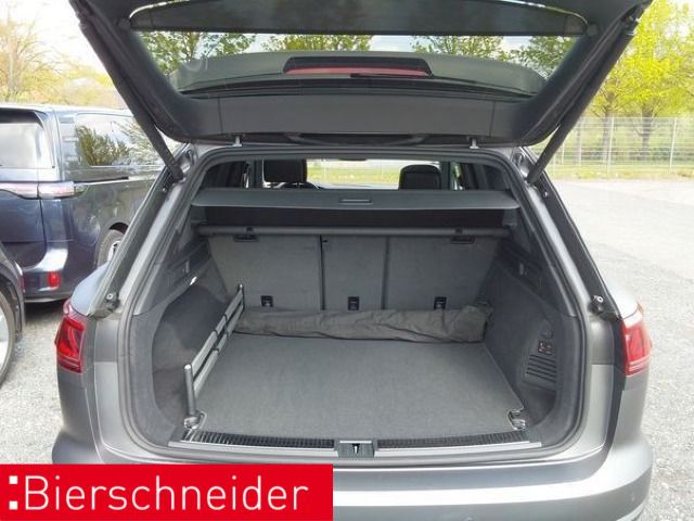 Volkswagen Touareg 3.0 TDI R-Line Black AHK PANO STAND HUD