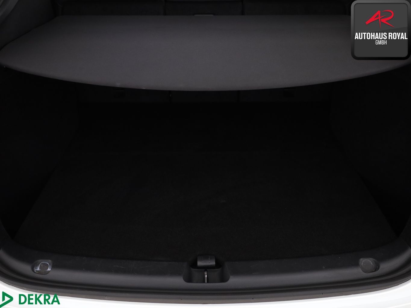 Tesla Model Y Long Range Dual AWD PANO,KEYLESS,360GRAD