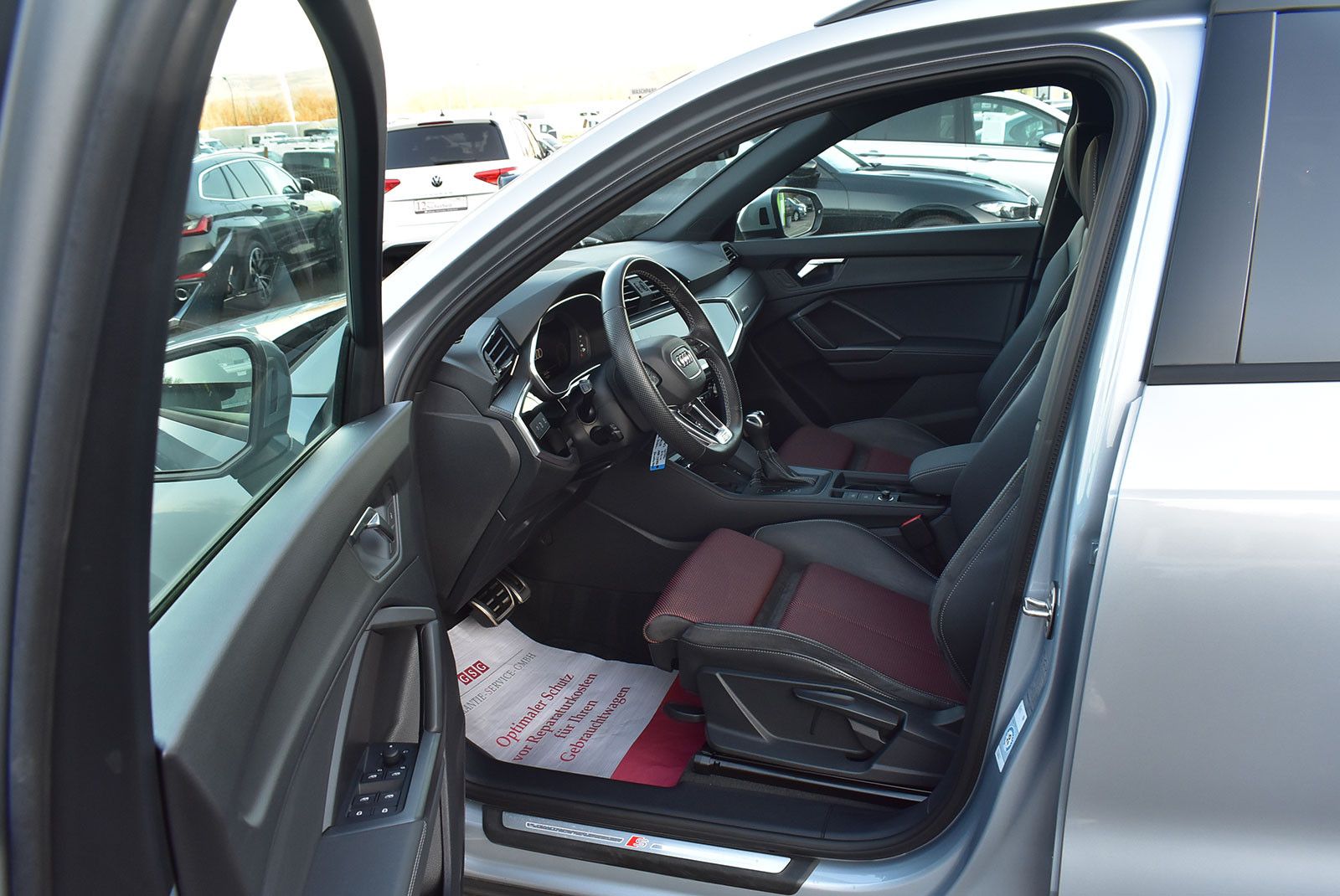 Audi Q3 40 TFSI quattro S-line LED+ACC+Navi+Leder+AHK