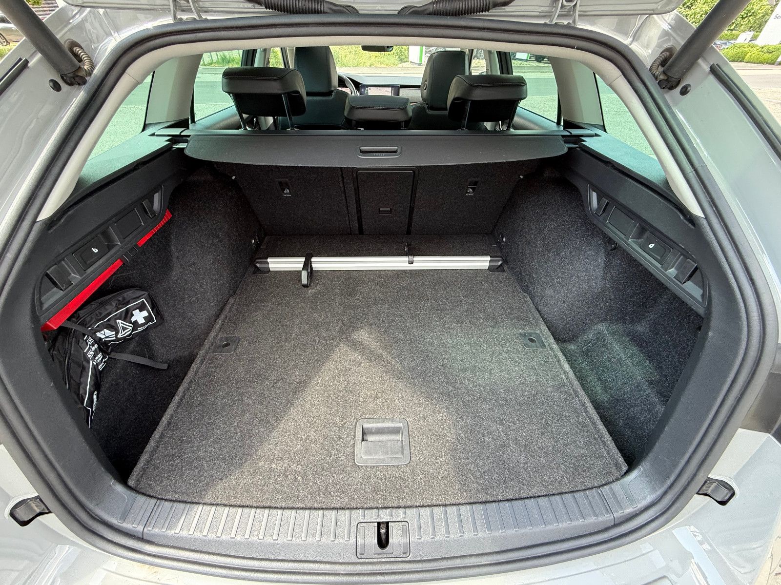 Skoda Octavia Combi Scout 4x4 - Samsaru's Car Outlet