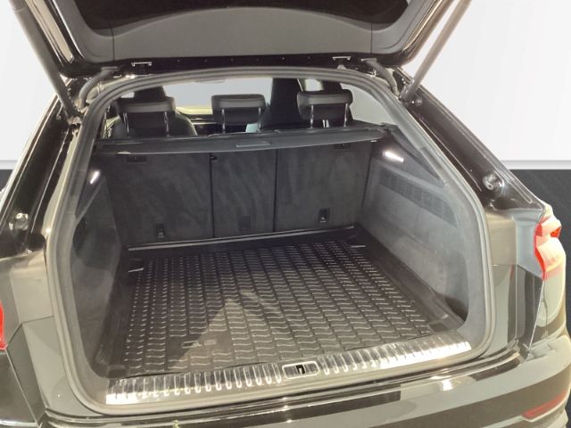 Audi Q8 competition plus 55TFSI quat.S line*Nachtsich