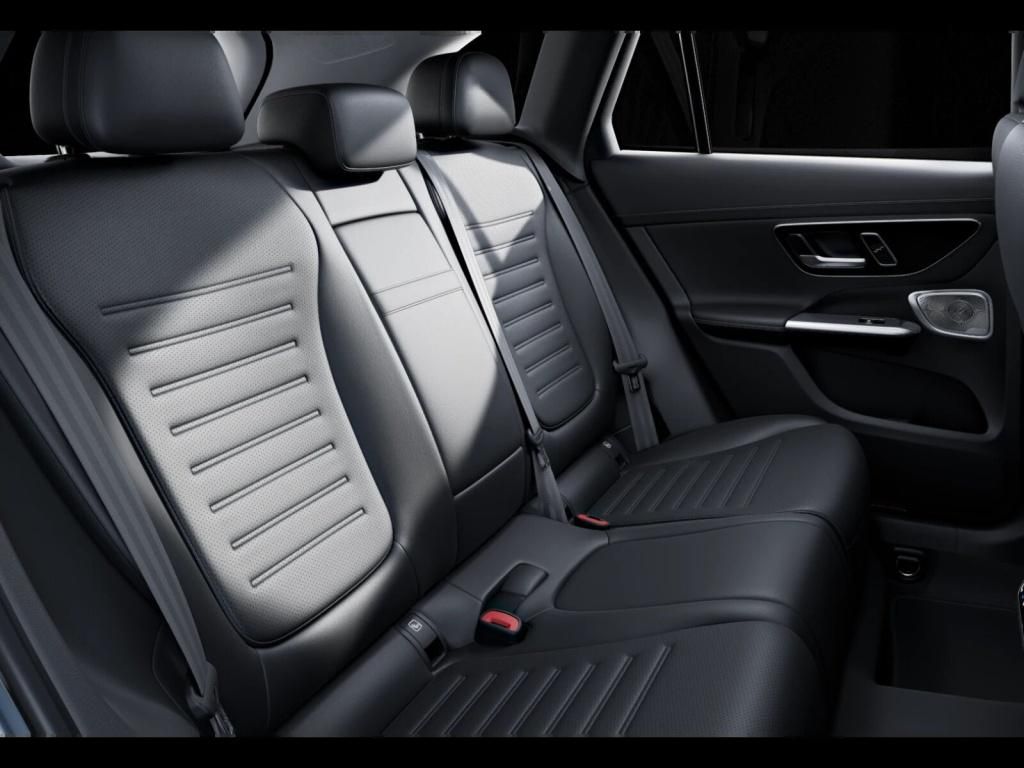 Mercedes-Benz GLC 300 de 4M AMG - Samsaru's Car Outlet