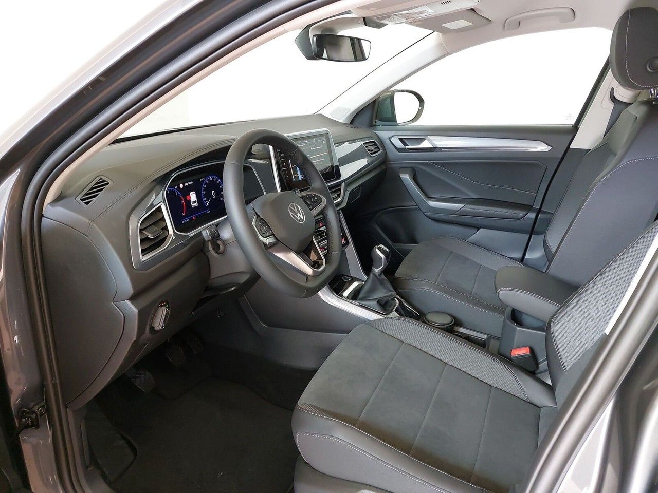 Volkswagen T-Roc 2.0 TDI Style - Samsaru's Car Outlet