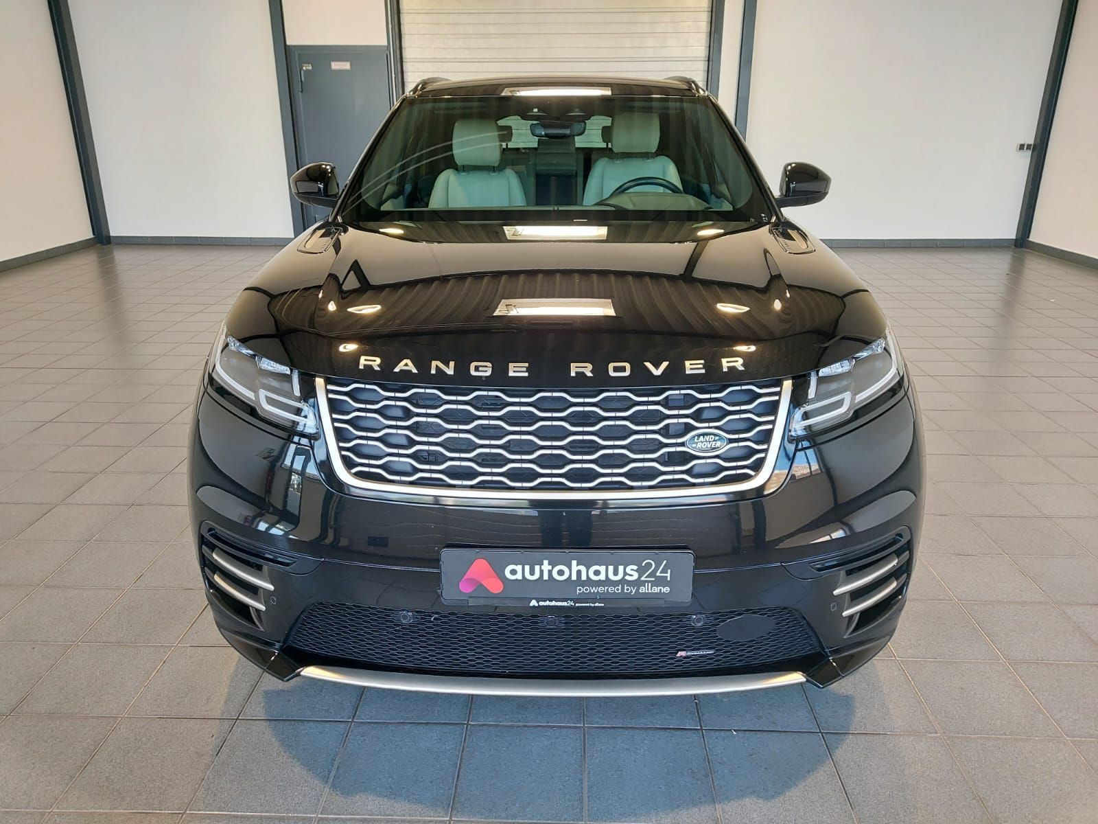 Range Rover Velar 2.0d D200 Edition - Samsaru's Car Outlet