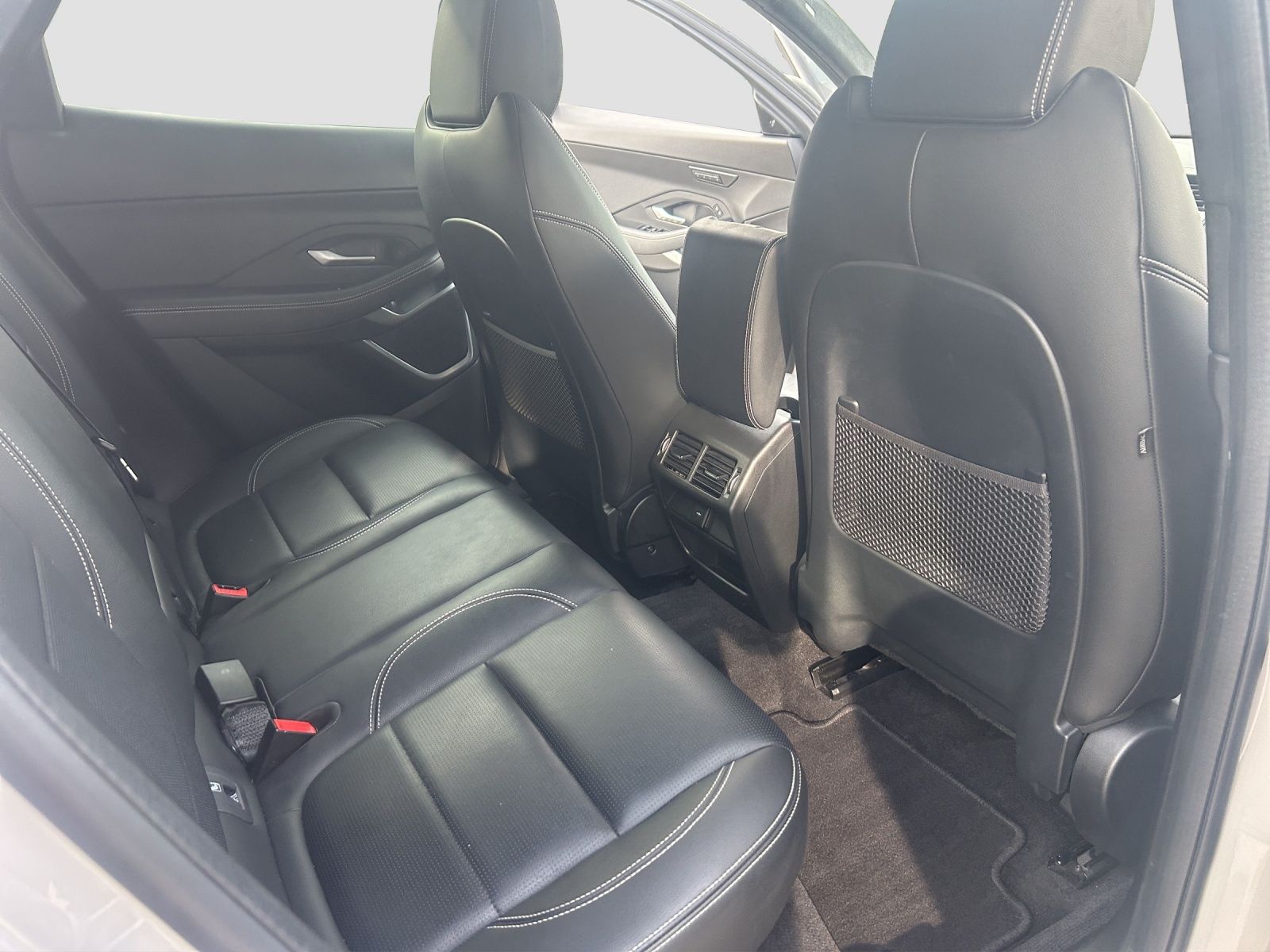 Jaguar E-PACE D200 R-Dynamic LED*ACC*KEYLESS*PANO*WinP*