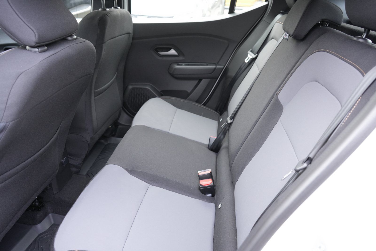 Dacia Sandero III TCe 90 CVT Stepway Extreme Sitzhei.