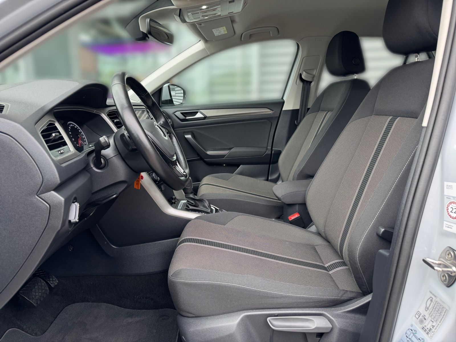 Volkswagen T-Roc Style 2.0TDI 4Motion - Samsaru's Car Outlet