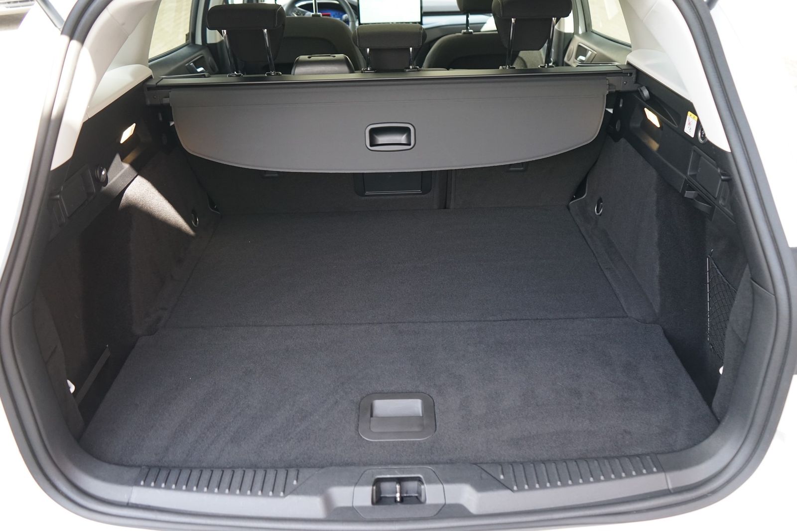Ford Focus Turnier 1.0 M-Hybrid Active X Aut. LED