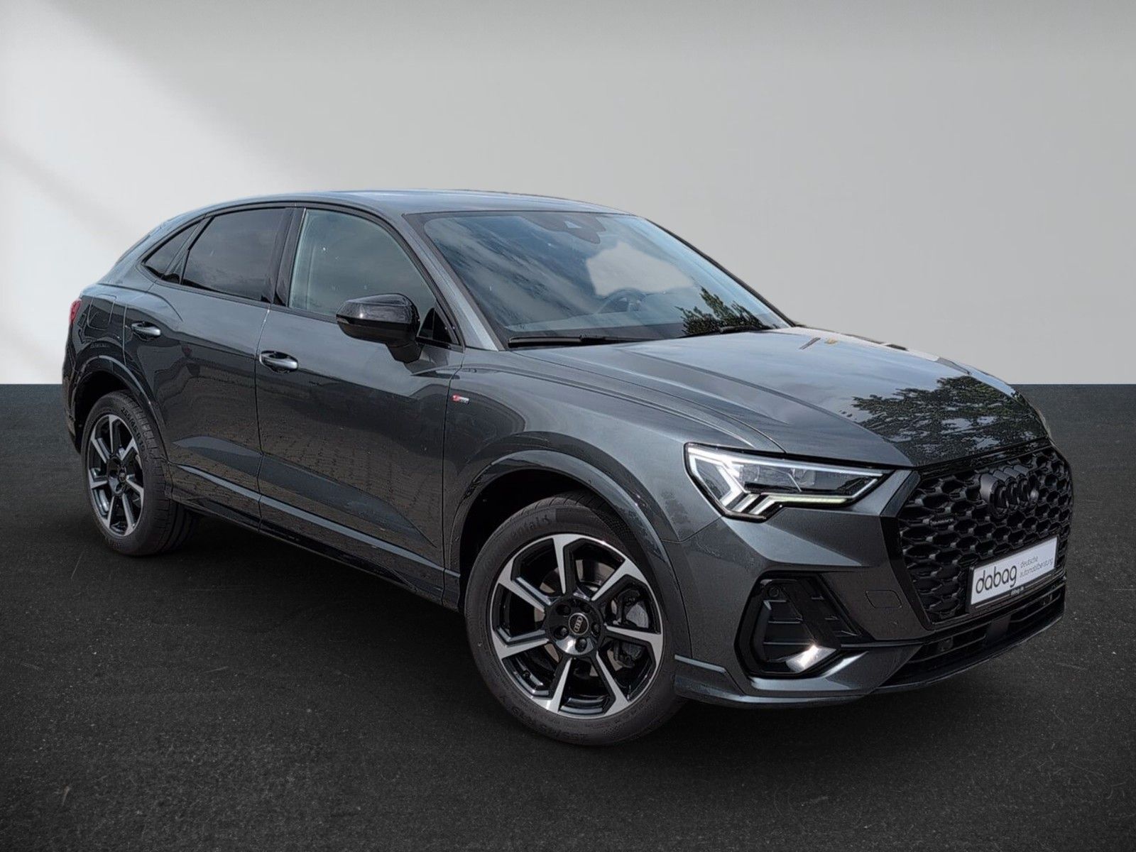 Audi Q3 Sportback 40 TDI quattro S line - Samsaru's Car Outlet