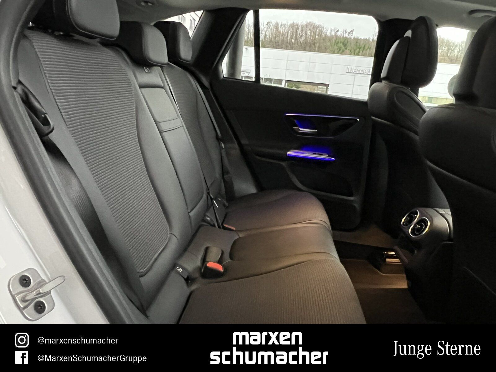Mercedes-Benz GLC 220 d 4M AVANTGARDE Pano+360°+AHK+DIGITAL