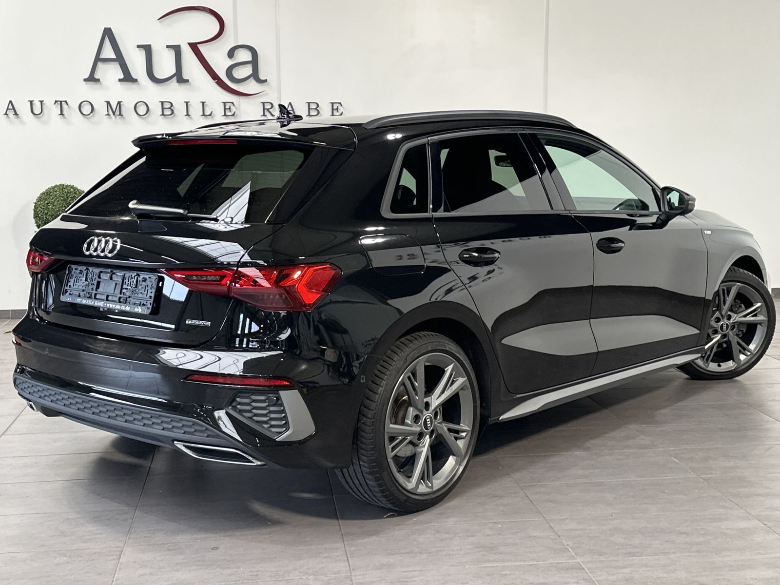 Audi A3 40 TDI Quattro S-Line NAV+LED+DIGDISPLAY+18ZO