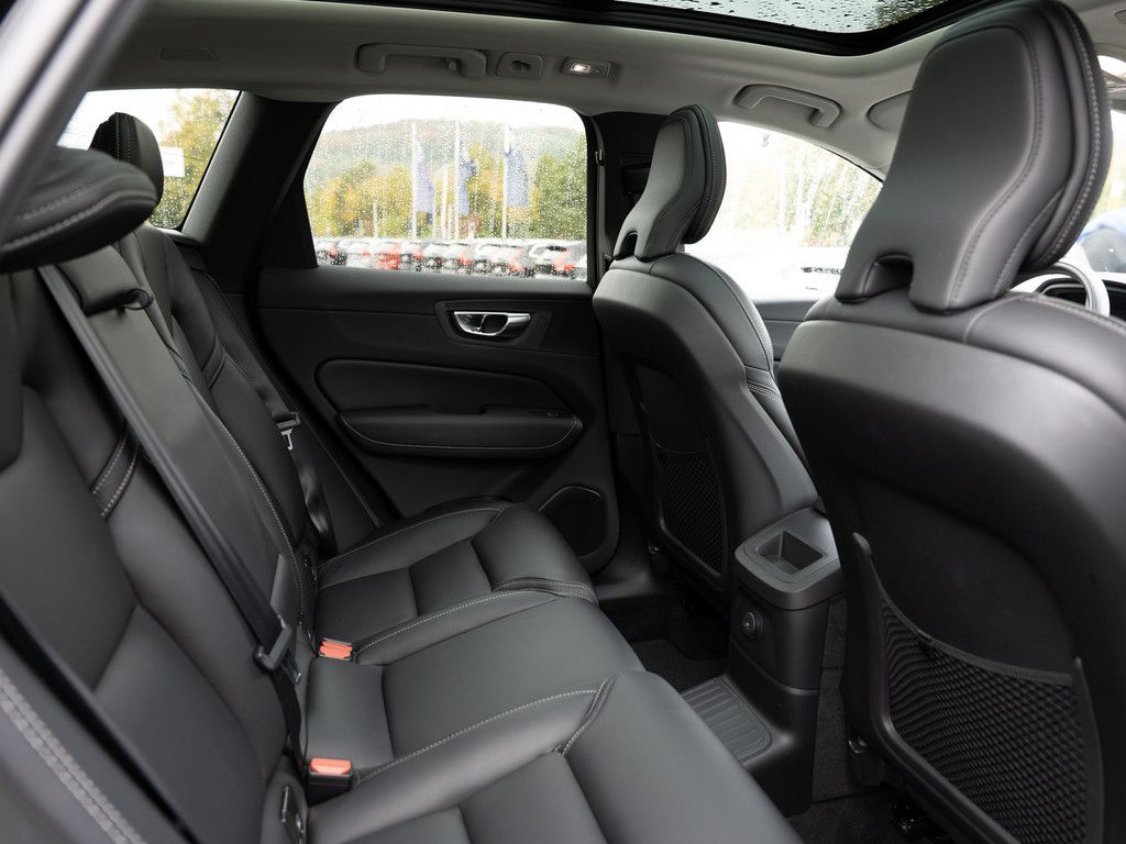 Volvo XC60 T6 AWD Inscription LED AHK 360° H/K PANO