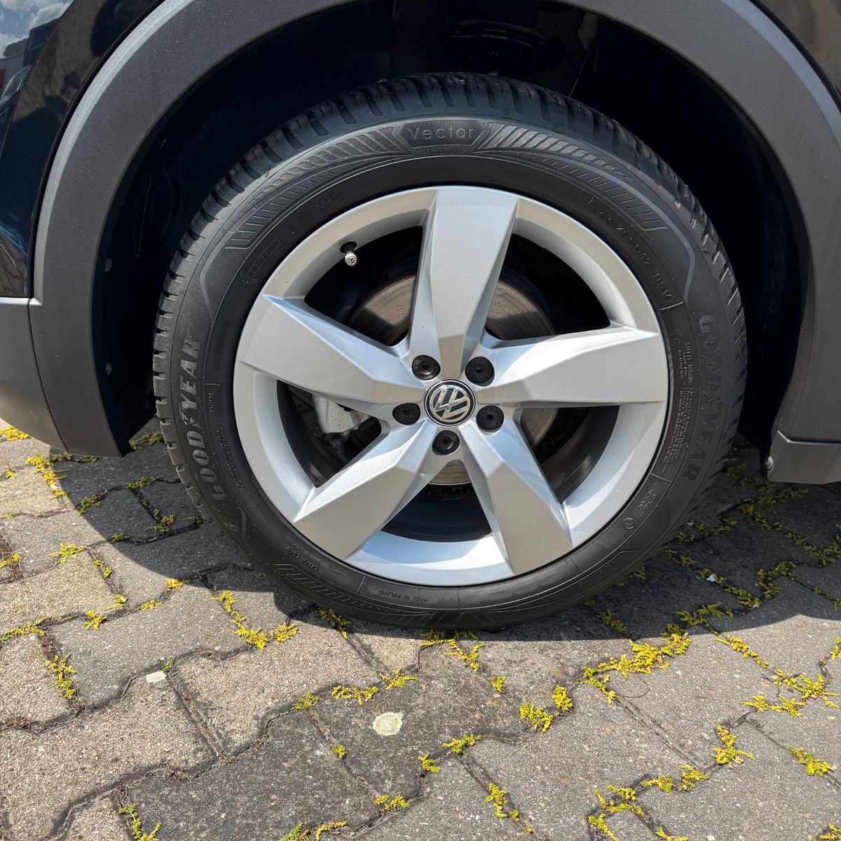 Volkswagen T-Cross Style - Samsaru's Car Outlet