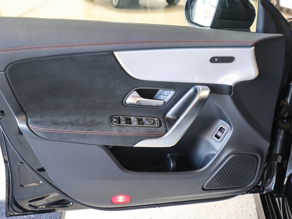 Mercedes-Benz CLA 35 AMG SB 4M Advanced Plus - Samsaru's Car Outlet