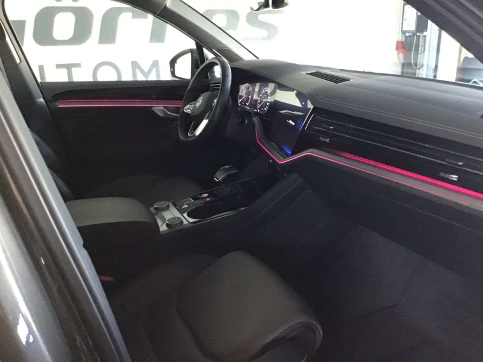 Volkswagen Touareg R-Line 4Motion
