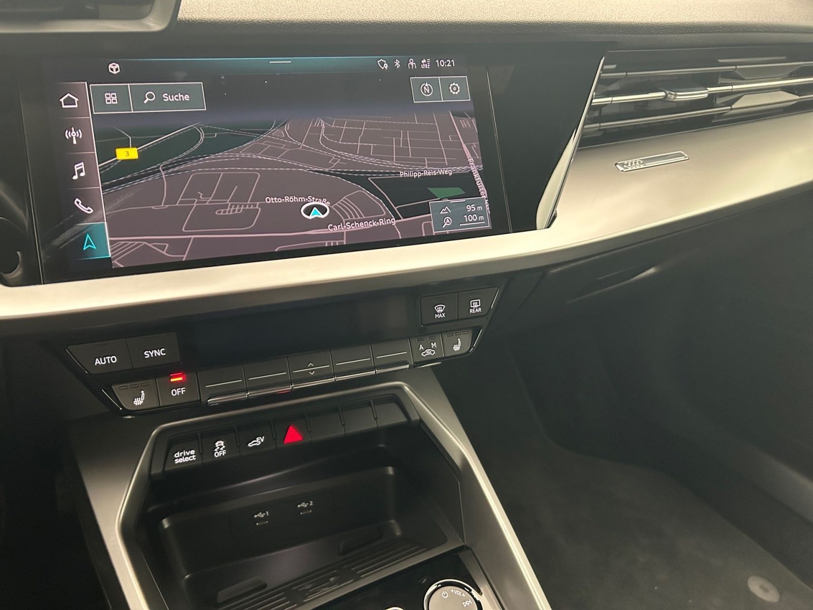 Audi A3 Sportback 40 TFSIe S tro - Samsaru's Car Outlet