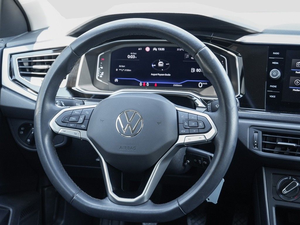 Volkswagen Taigo 1.0 TSI Style - Samsaru's Car Outlet