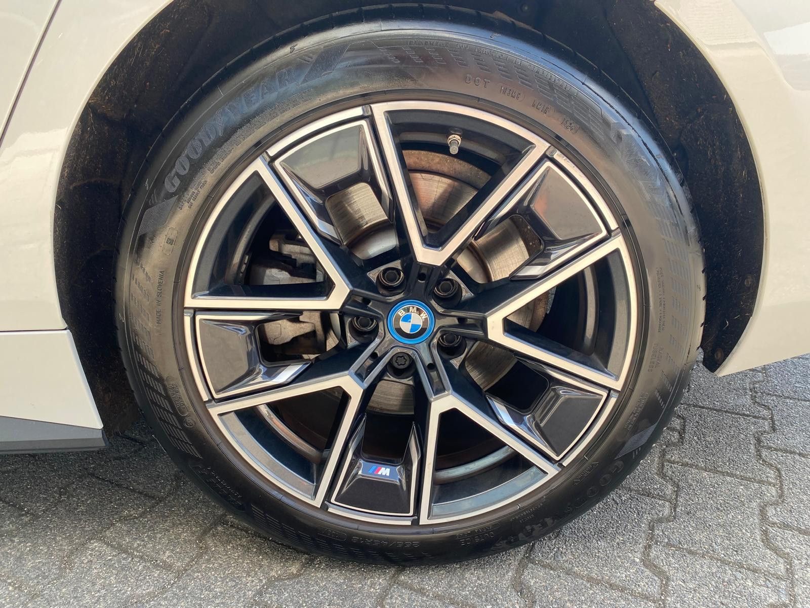 BMW i4 40 eDr GC M Sport PROF+SHZ+HEAD+ACC+AHK+360°+
