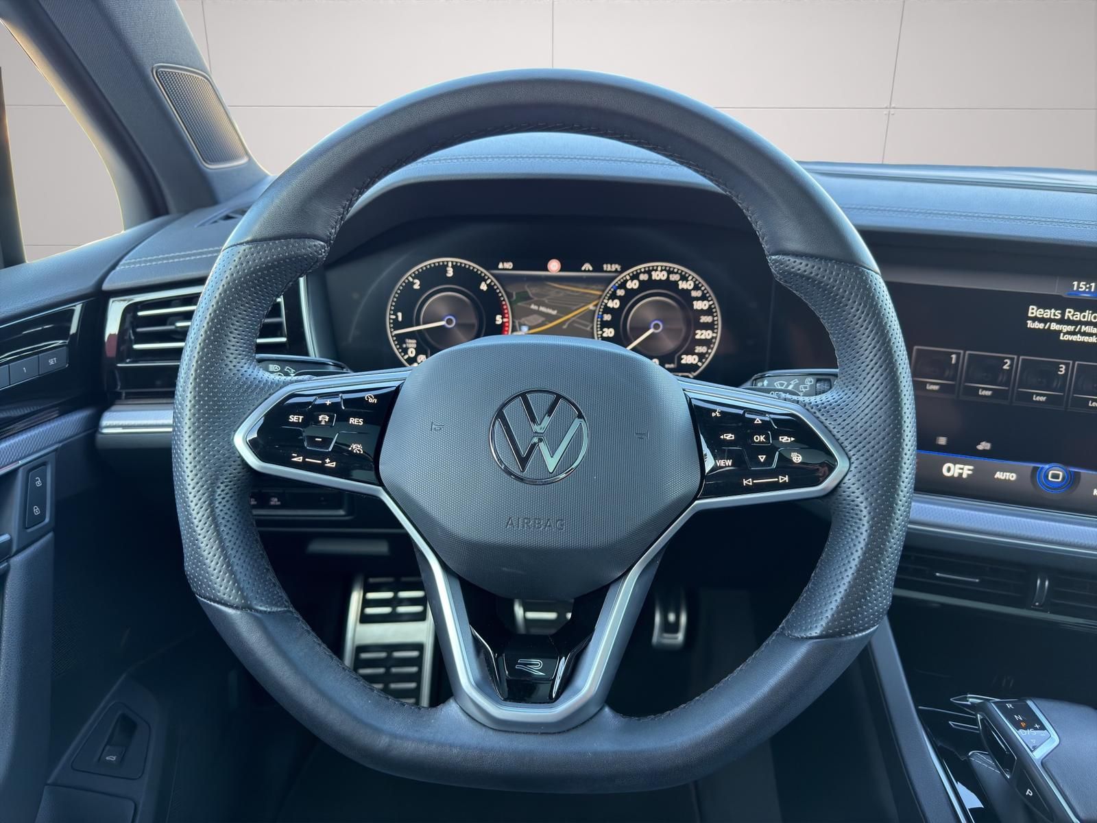 Volkswagen Touareg 3.0 V6 TDI R-LINE 4x4*LUFTFEDERUNG*PANO*