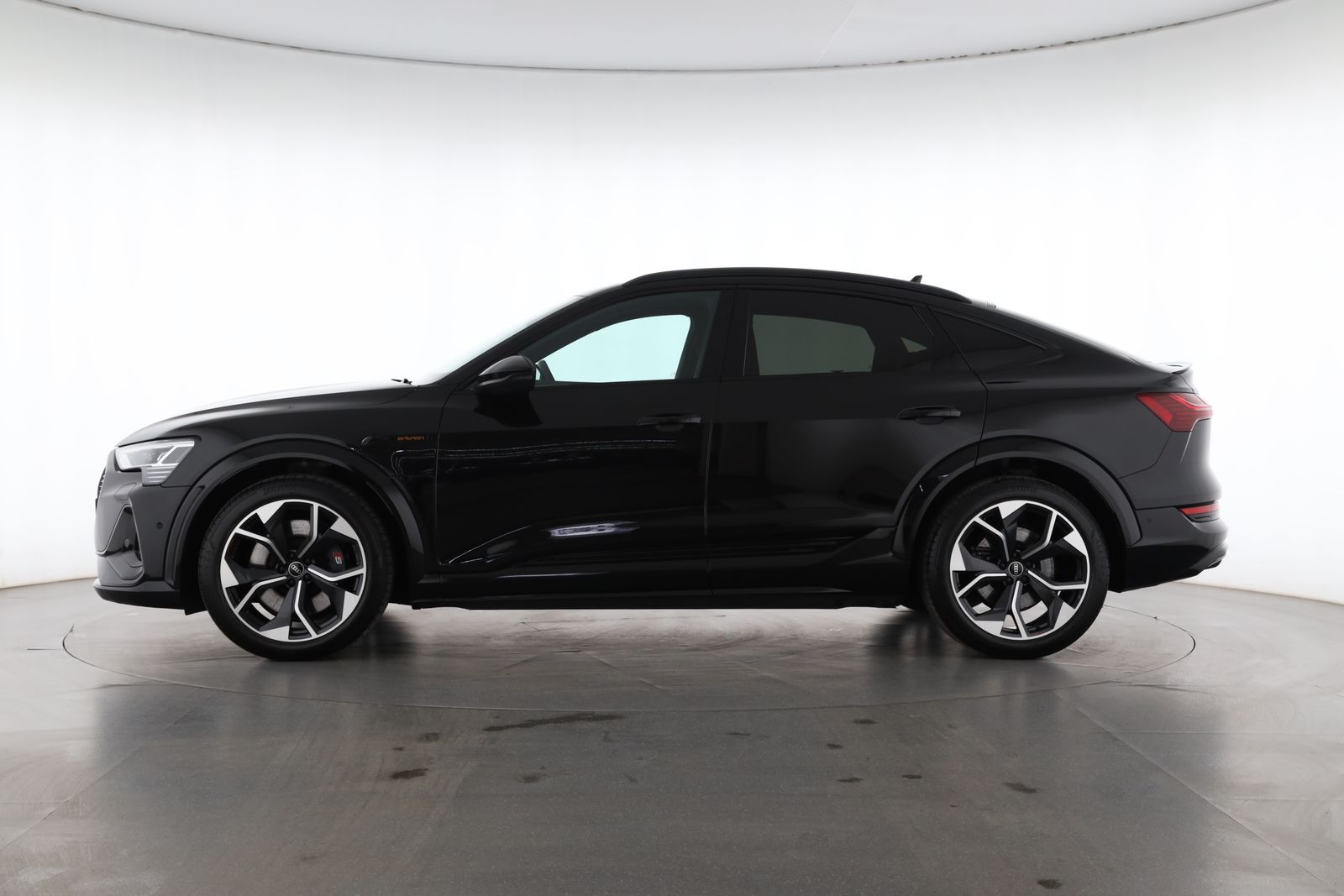 Audi e-tron S Sportback quattro S line | AHK | PANORA