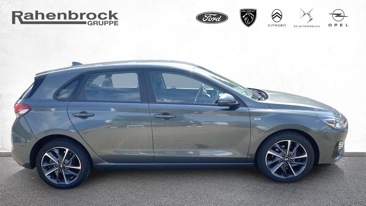 Hyundai i30 Trend Mild-Hybrid - Samsaru's Car Outlet