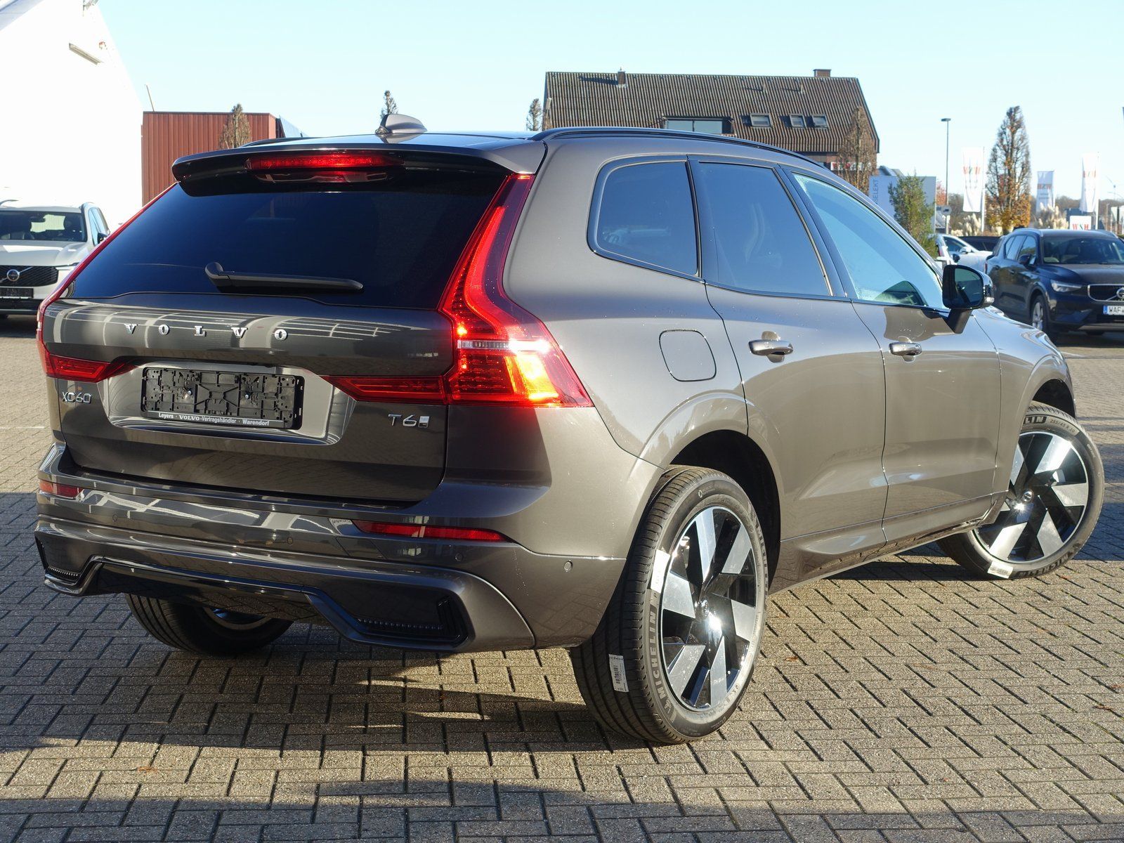 Volvo XC60 Plus T6 AWD Plug-in Hybrid/360°Cam/AHK/BLIS