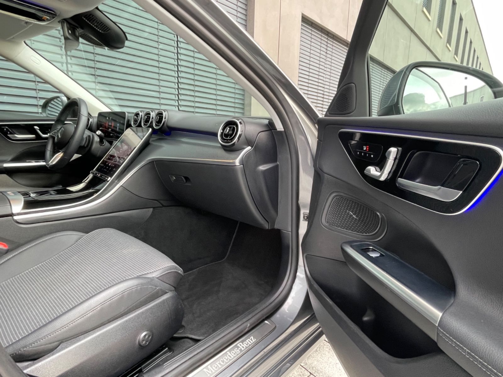 Mercedes-Benz C 220d - Samsaru's Car Outlet