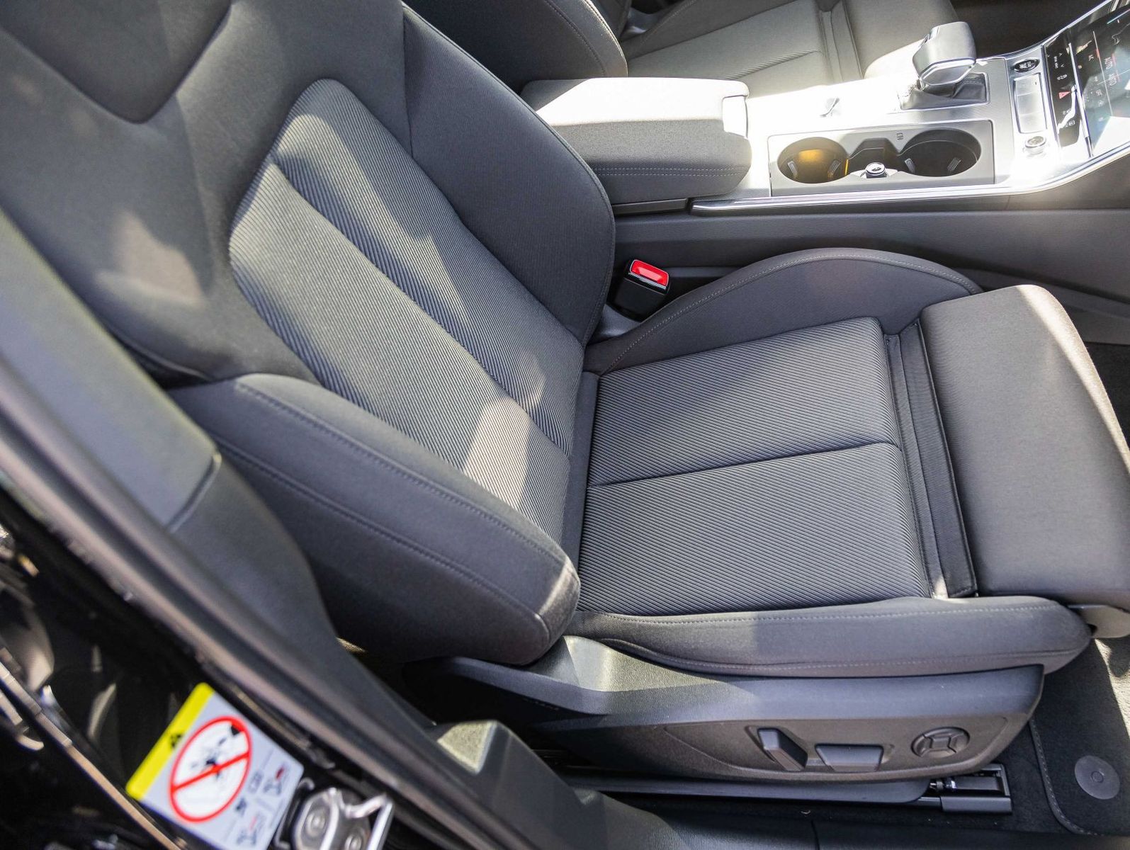 Audi A6 Avant 45TFSI quattro Stronic - Samsaru's Car Outlet